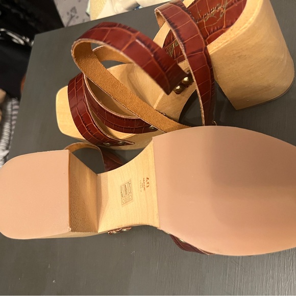 Free People Brown Strappy Sandals - Picture 5 of 5